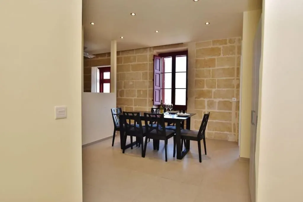 Vallettastay - Lucky Star Two Bedroom Apartment 403 La Valette